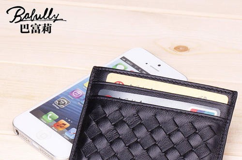 巴富莉皮具：品牌树形象，品质得人心